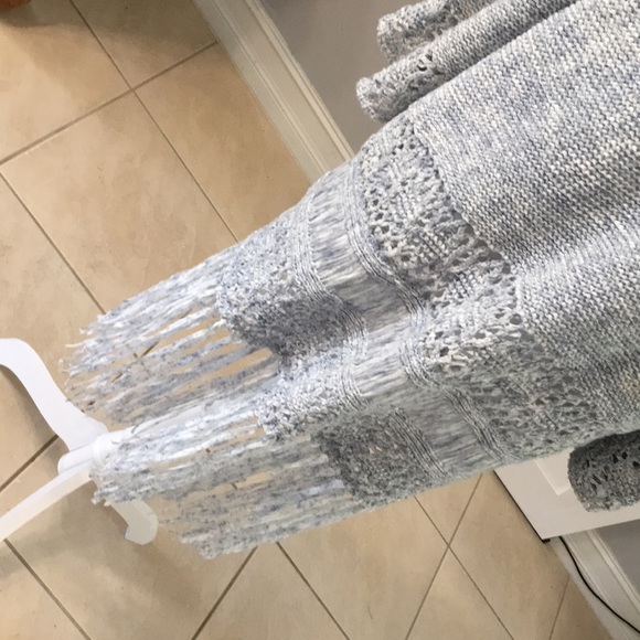 Blank NYC Gray knitted flyaway cardigan. Size XL - Picture 5 of 9